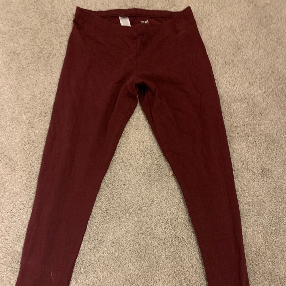 Maroon leggings